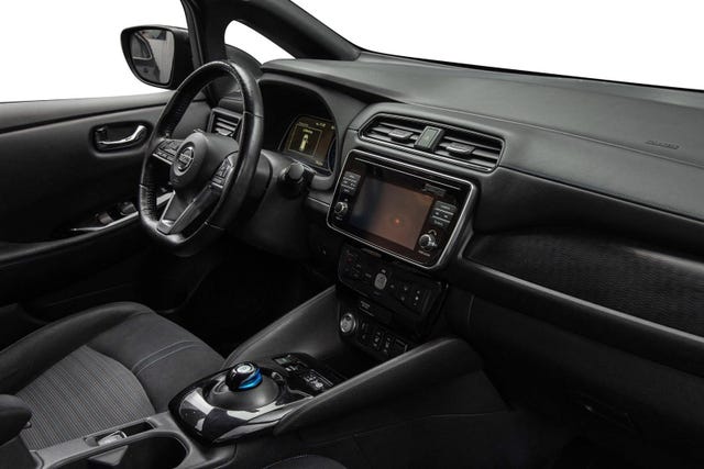 2018 NISSAN LEAF - 23