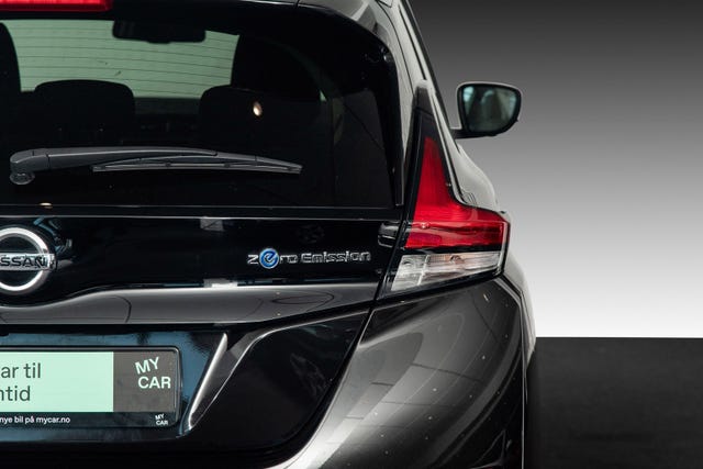 SJNFAAZE1U0001349 2018 NISSAN LEAF-5