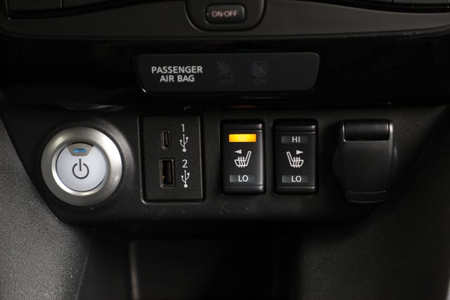 2022 NISSAN LEAF - 18