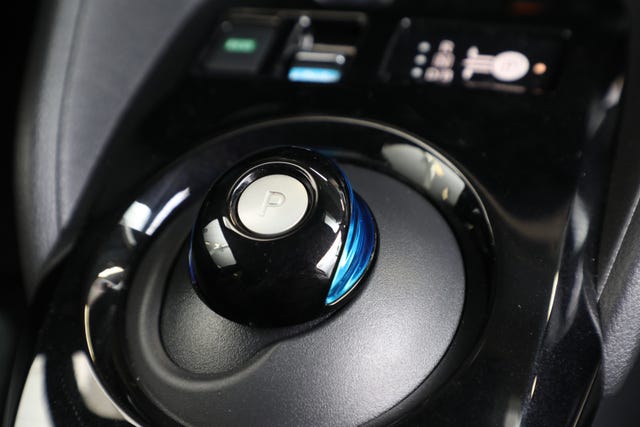 2022 NISSAN LEAF - 20