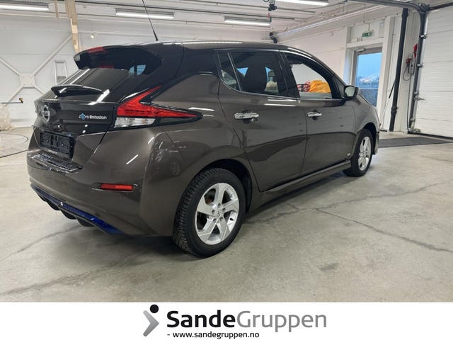 2021 NISSAN LEAF - 7