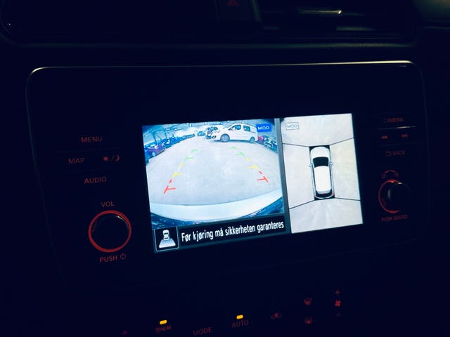 2018 NISSAN LEAF - 11