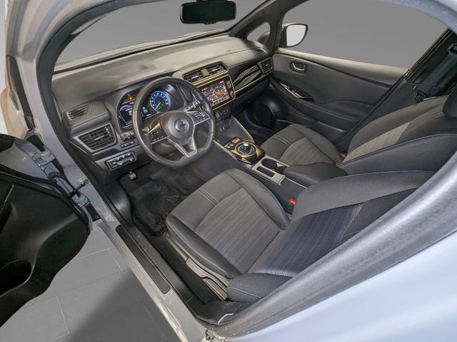 2021 NISSAN LEAF - 9