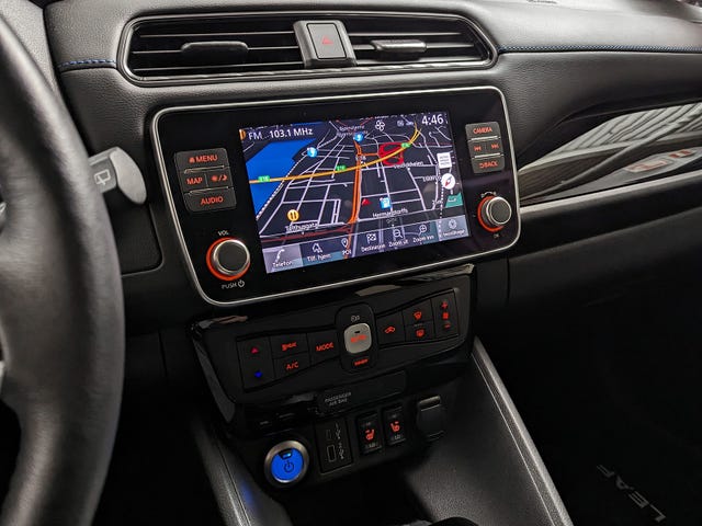 2021 NISSAN LEAF - 19