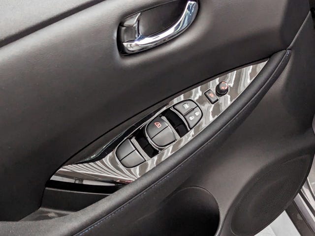 2021 NISSAN LEAF - 14