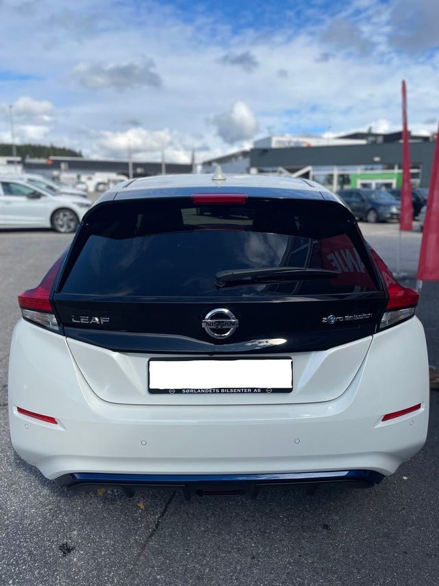 2022 NISSAN LEAF - 9