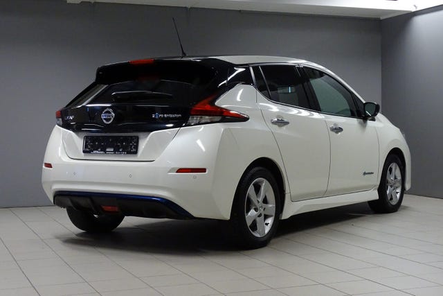 SJNFAAZE1U0004961 2018 NISSAN LEAF-4