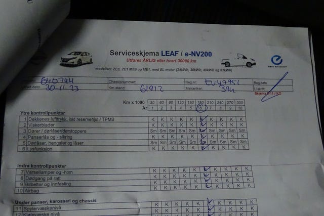 2018 NISSAN LEAF - 60