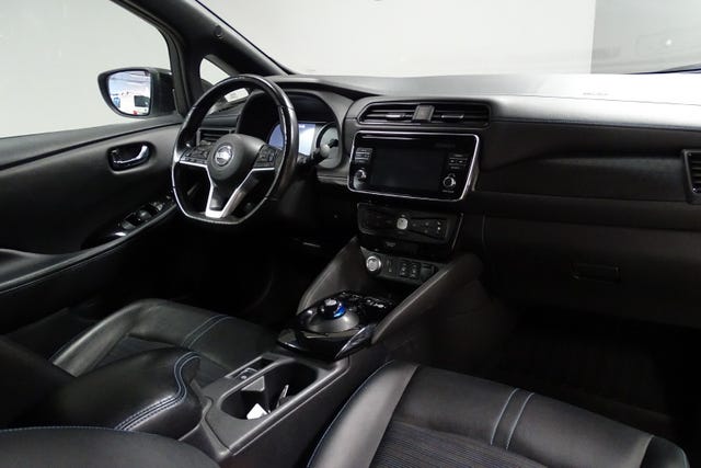 2018 NISSAN LEAF - 25