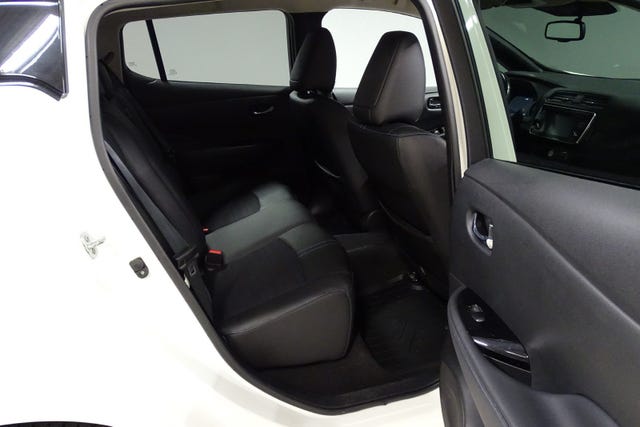 2018 NISSAN LEAF - 28