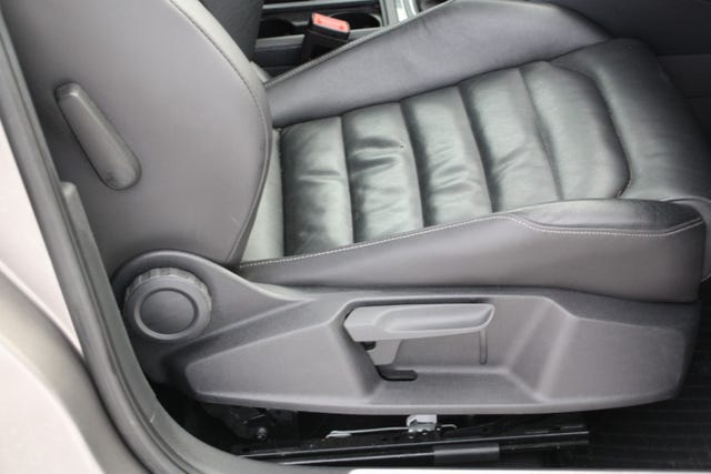 2015 VOLKSWAGEN GOLF - 25