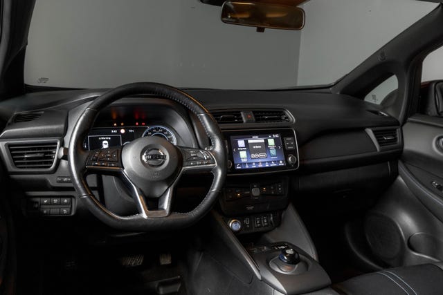 2021 NISSAN LEAF - 7