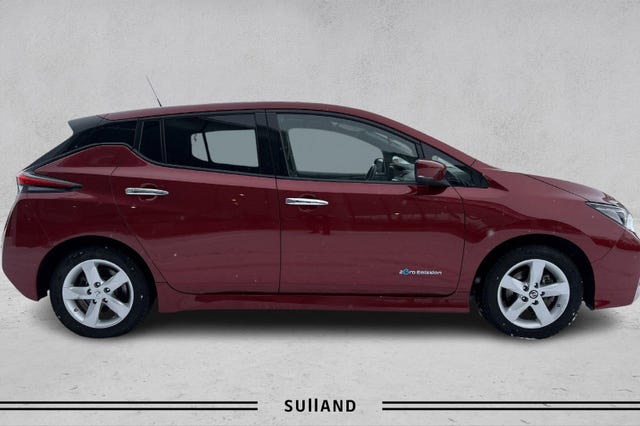 SJNFAAZE1U0039827 2018 NISSAN LEAF-5