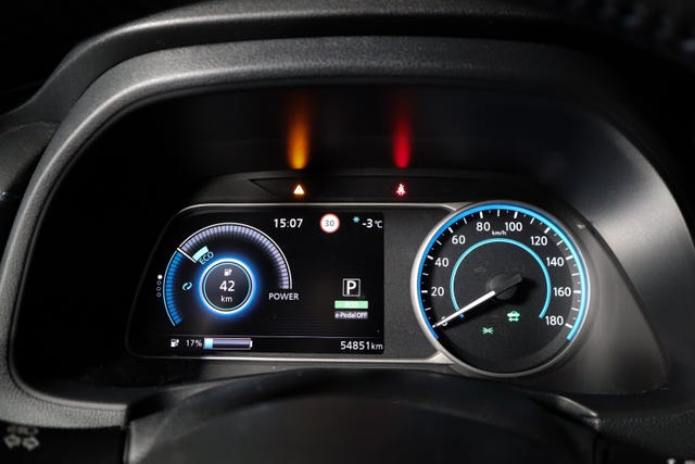 2018 NISSAN LEAF - 24
