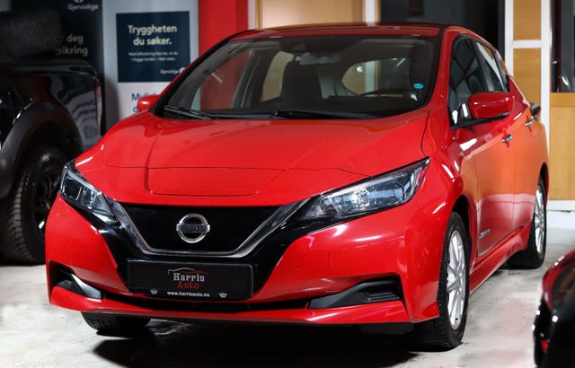 2018 NISSAN LEAF - 10