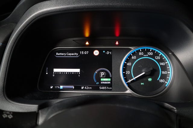 2018 NISSAN LEAF - 25