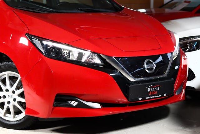 SJNFAAZE1U0026646 2018 NISSAN LEAF-1