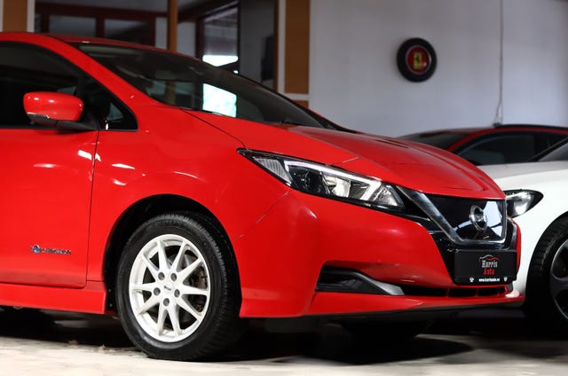 SJNFAAZE1U0026646 2018 NISSAN LEAF-5