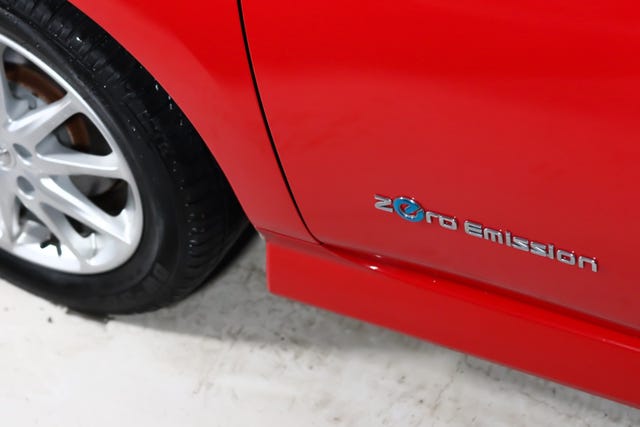 2018 NISSAN LEAF - 13