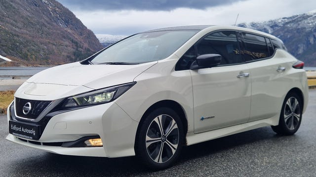 null 2018 NISSAN LEAF-1