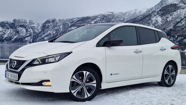 2018 NISSAN LEAF - 52