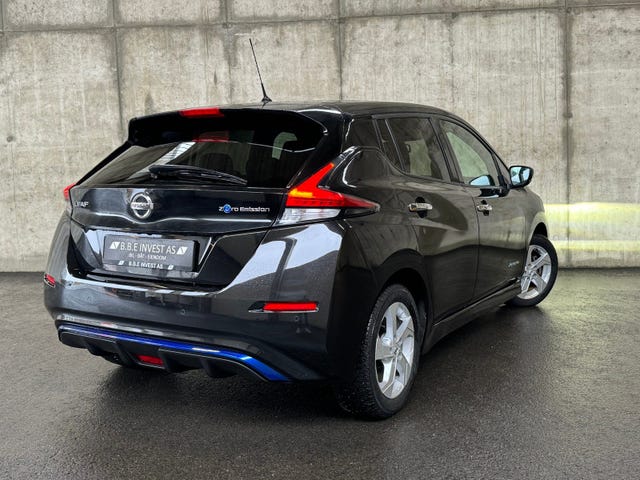 2021 NISSAN LEAF - 10