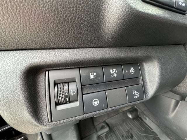 2021 NISSAN LEAF - 24