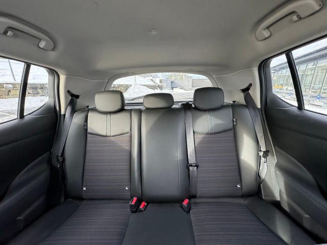2021 NISSAN LEAF - 17