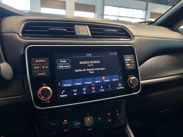 2020 NISSAN LEAF - 16