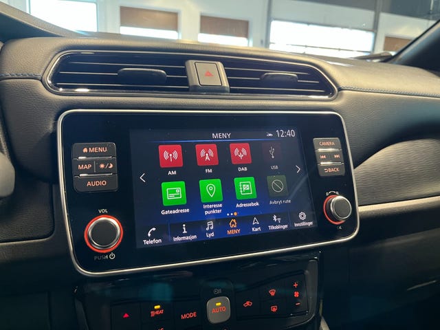 2020 NISSAN LEAF - 20