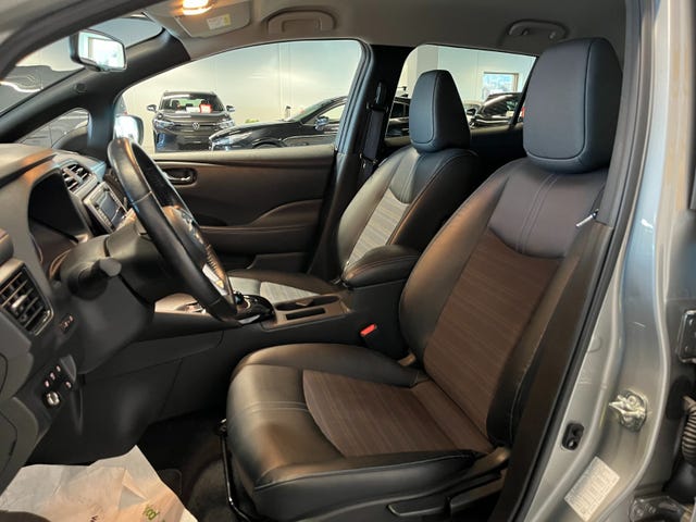 2020 NISSAN LEAF - 9