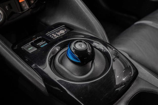 2018 NISSAN LEAF - 26