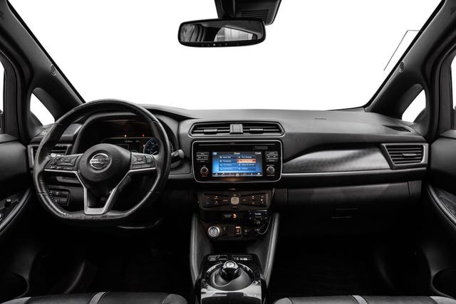 2018 NISSAN LEAF - 15