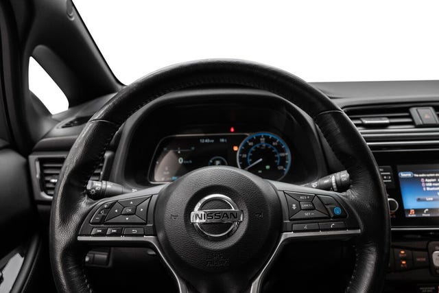 2018 NISSAN LEAF - 17