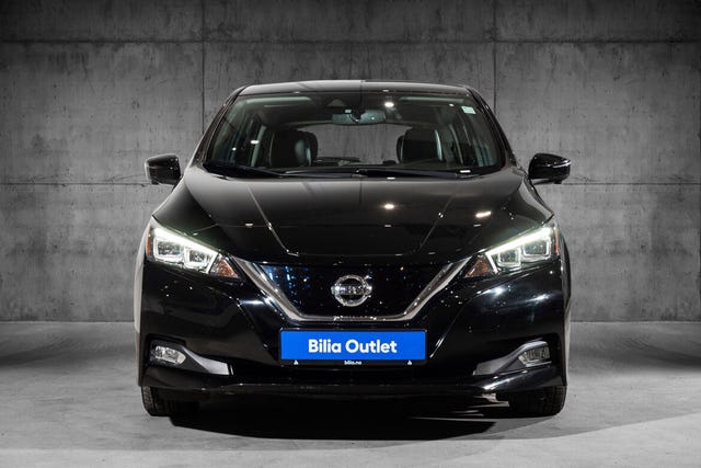 1N4AZ1CP1JC300533 2018 NISSAN LEAF-2