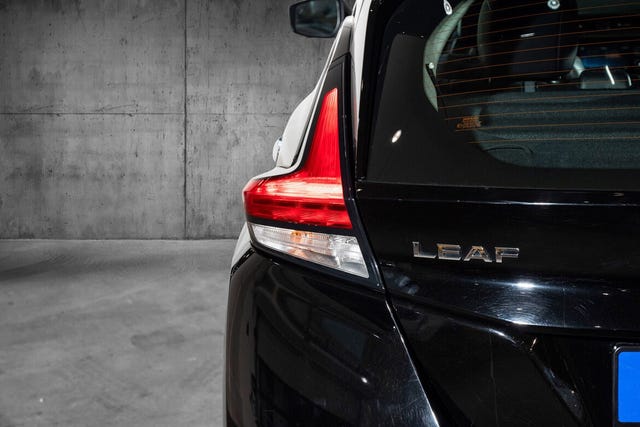 2018 NISSAN LEAF - 9