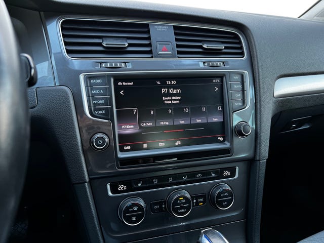 2015 VOLKSWAGEN GOLF - 18