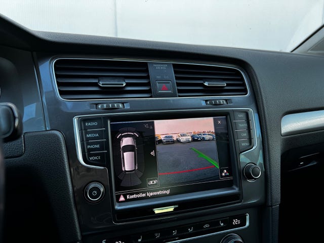 2015 VOLKSWAGEN GOLF - 25
