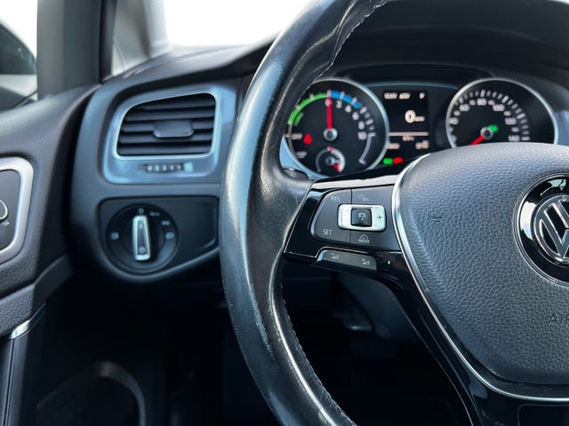 2015 VOLKSWAGEN GOLF - 14