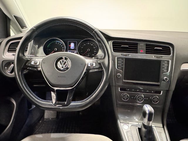 2015 VOLKSWAGEN GOLF - 19