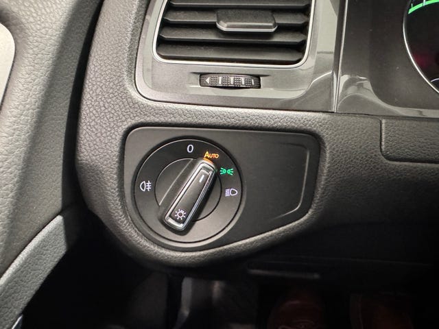 2015 VOLKSWAGEN GOLF - 13