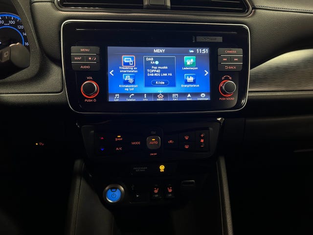 2018 NISSAN LEAF - 17