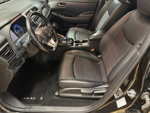 2018 NISSAN LEAF - 7