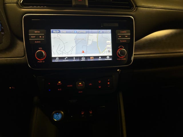 2018 NISSAN LEAF - 19