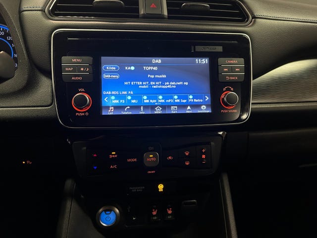 2018 NISSAN LEAF - 16