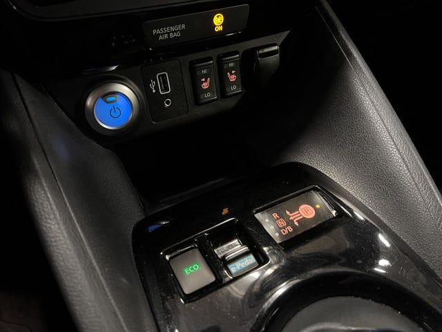 2021 NISSAN LEAF - 19