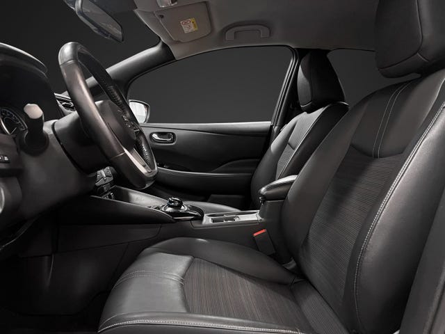 2021 NISSAN LEAF - 22