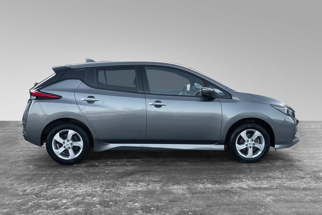 2021 NISSAN LEAF - 9