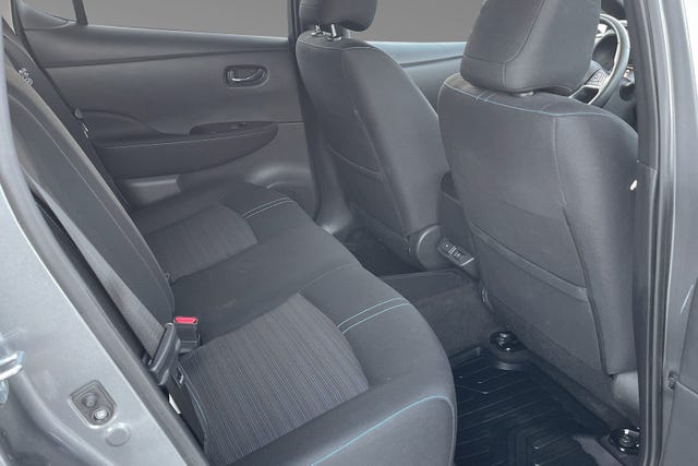 2021 NISSAN LEAF - 11