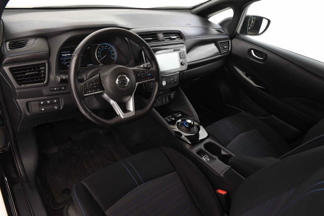 2018 NISSAN LEAF - 19